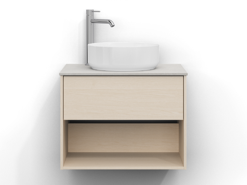 Epos kommod 60 cm bred, vägghängd, i vit ask med en låda samt en öppen hylla, utan handtag. Beric bänkskiva 60 cm i ljus kalkstenslook med silkesmatt yta och subtil struktur. Tvättställsplacering i mitten av bänkskivan, kromad ettgreppsblandare till vänster av tvättstället.